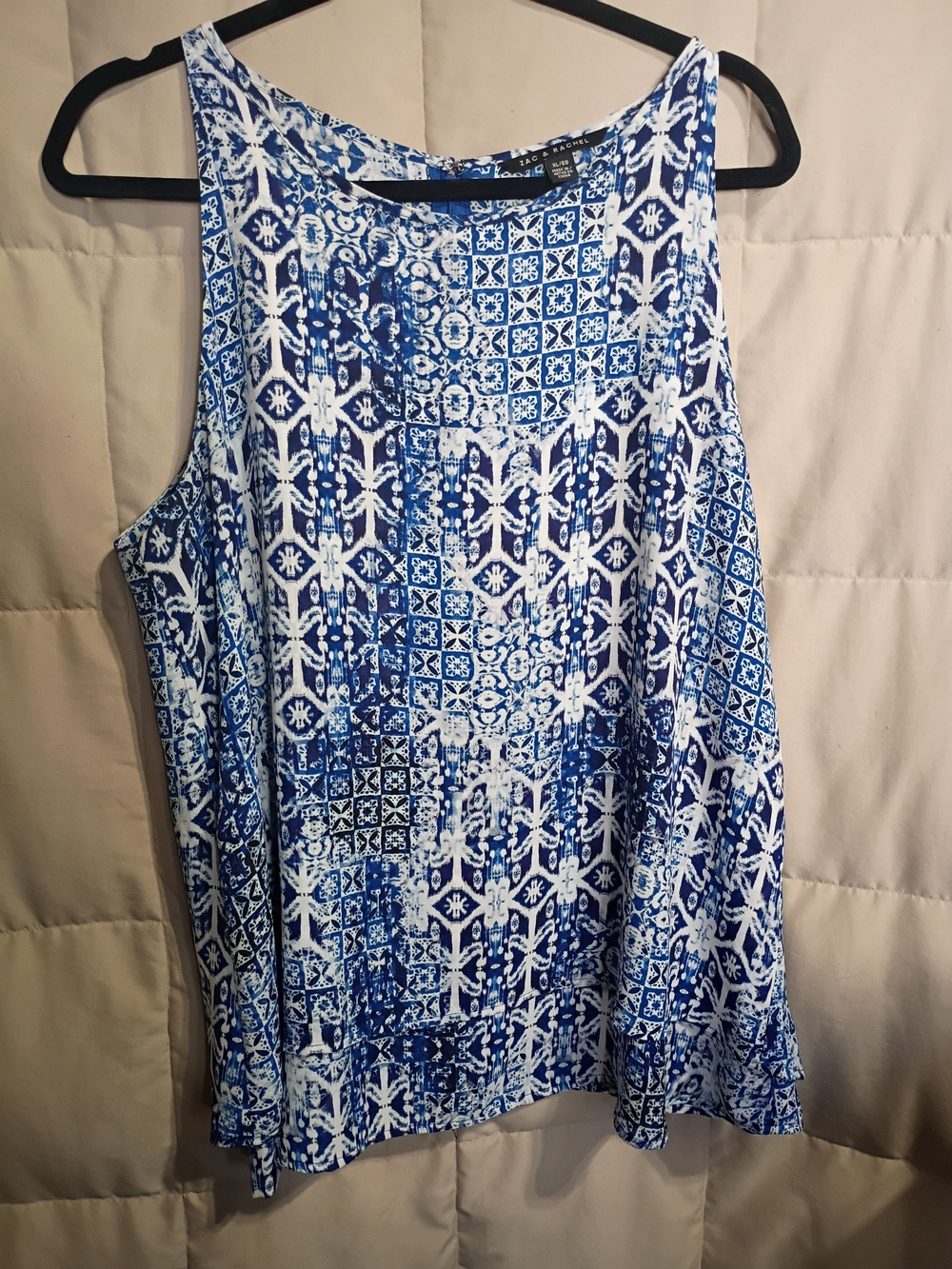 Zac & Rachel Blue and White Sleeveless Printed Tank
